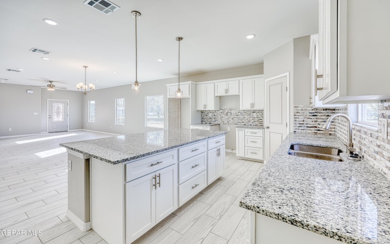 11607 Valle Bonito Road, Socorro, TX 79927, 4 Habitaciones Habitaciones , ,2 BañosBaños,Residential,En Venta,11607 Valle Bonito Road,0,939006