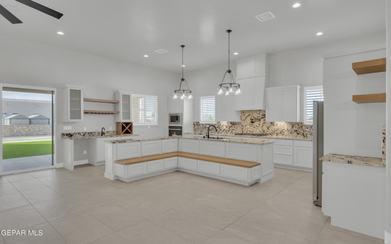 15031 HINOJOS Avenue, El Paso, TX 79938, 4 Habitaciones Habitaciones , ,3 BañosBaños,Residential,En Venta,15031 HINOJOS Avenue,0,939012