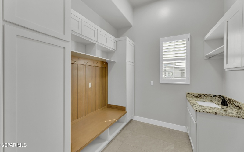 15031 HINOJOS Avenue, El Paso, TX 79938, 4 Habitaciones Habitaciones , ,3 BañosBaños,Residential,En Venta,15031 HINOJOS Avenue,0,939012