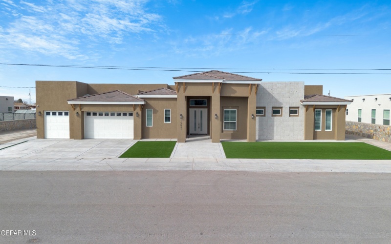 15031 HINOJOS Avenue, El Paso, TX 79938, 4 Habitaciones Habitaciones , ,3 BañosBaños,Residential,En Venta,15031 HINOJOS Avenue,0,939012