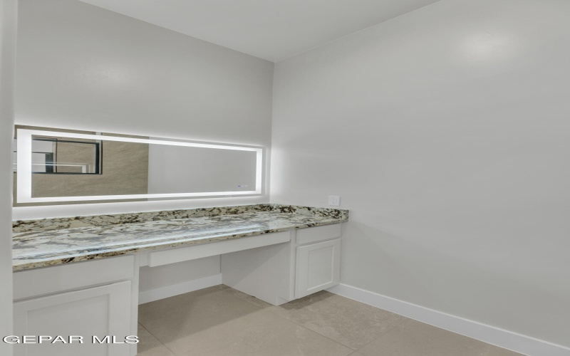 15031 HINOJOS Avenue, El Paso, TX 79938, 4 Habitaciones Habitaciones , ,3 BañosBaños,Residential,En Venta,15031 HINOJOS Avenue,0,939012