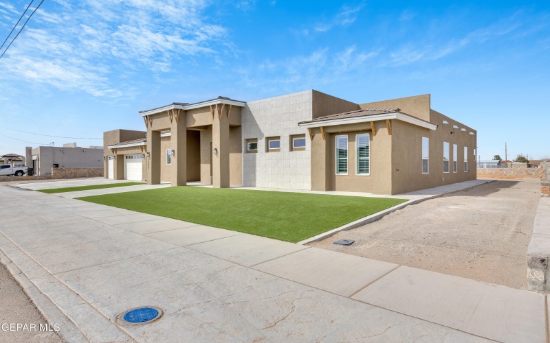 15031 HINOJOS Avenue, El Paso, TX 79938, 4 Habitaciones Habitaciones , ,3 BañosBaños,Residential,En Venta,15031 HINOJOS Avenue,0,939012