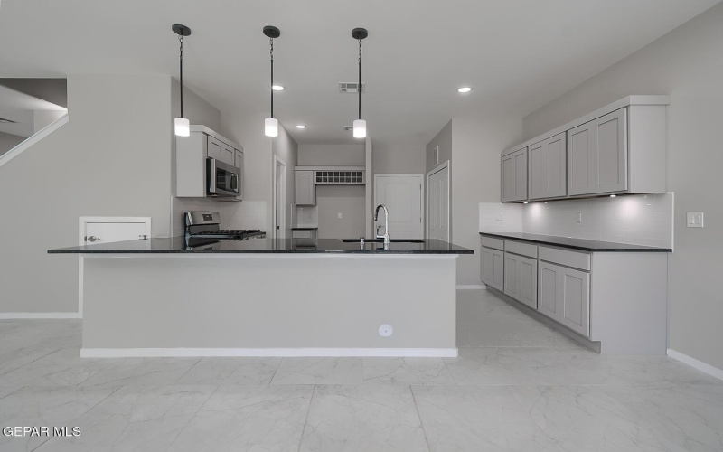 9911 MARISABEL Place, Socorro, TX 79927, 5 Bedrooms Bedrooms, ,2 BathroomsBathrooms,Residential,For Sale,9911 MARISABEL Place,0,939019