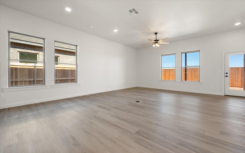 5317 Remington Avenue, Lubbock, TX 79407, 3 Habitaciones Habitaciones , ,2 BañosBaños,Residential,En Venta,5317 Remington Avenue,0,202602611