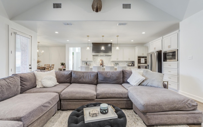 4624 139th Street, Lubbock, TX 79424, 4 Bedrooms Bedrooms, ,3 BathroomsBathrooms,Residential,For Sale,4624 139th Street,0,202602625