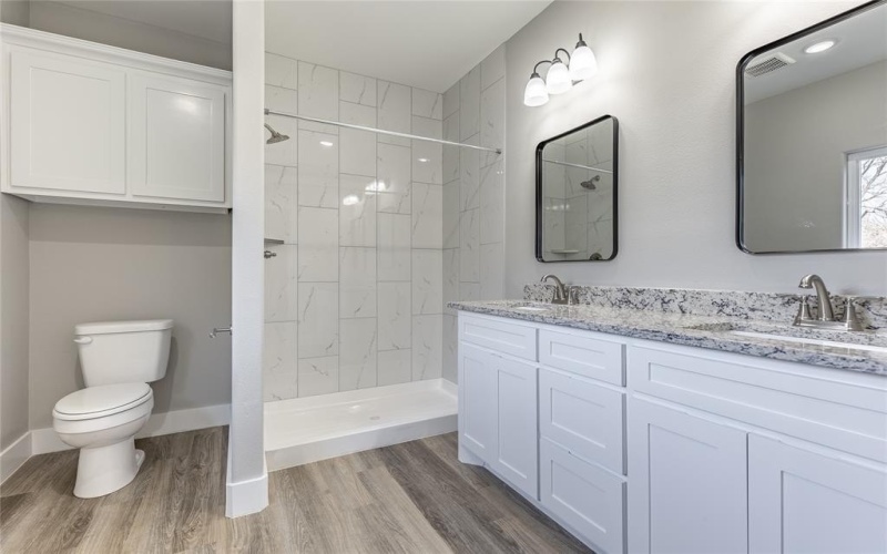 1219 S Montgomery Street, Sherman, TX 75090, 3 Habitaciones Habitaciones , ,2 BañosBaños,Residential,En Venta,1219 S Montgomery Street,0,21184755