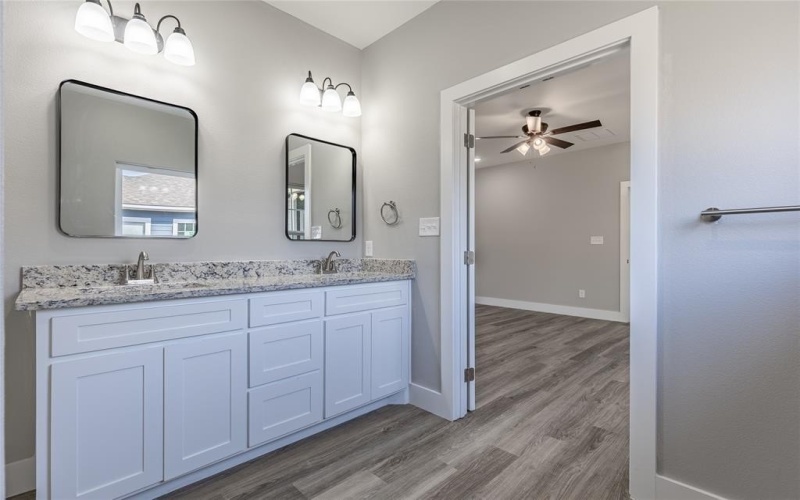 1219 S Montgomery Street, Sherman, TX 75090, 3 Habitaciones Habitaciones , ,2 BañosBaños,Residential,En Venta,1219 S Montgomery Street,0,21184755