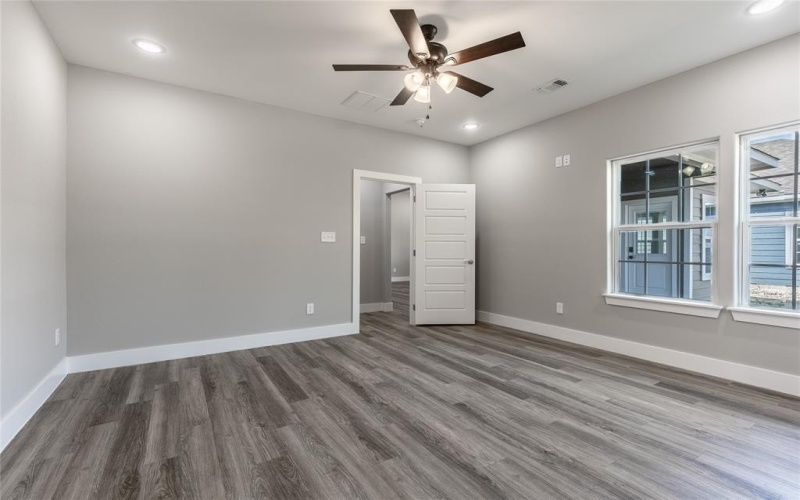 1219 S Montgomery Street, Sherman, TX 75090, 3 Habitaciones Habitaciones , ,2 BañosBaños,Residential,En Venta,1219 S Montgomery Street,0,21184755