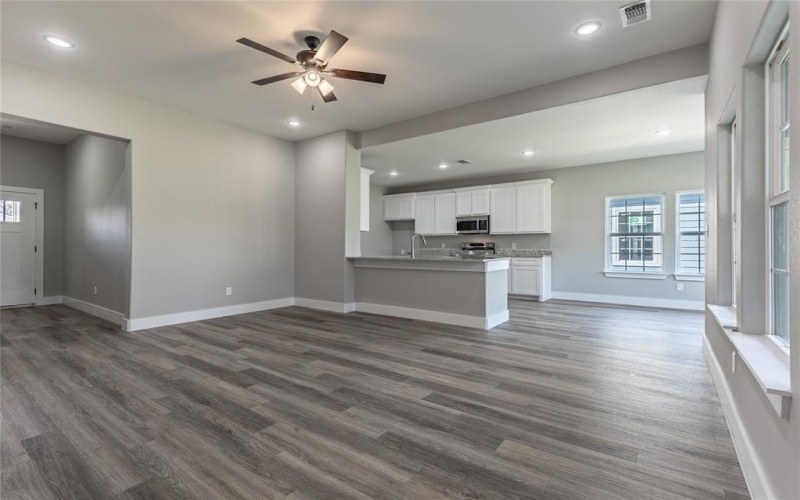 1219 S Montgomery Street, Sherman, TX 75090, 3 Habitaciones Habitaciones , ,2 BañosBaños,Residential,En Venta,1219 S Montgomery Street,0,21184755