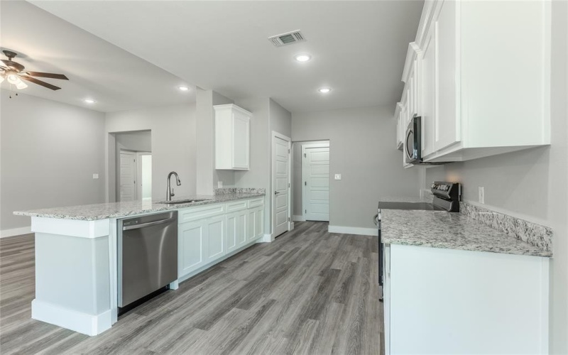 1219 S Montgomery Street, Sherman, TX 75090, 3 Habitaciones Habitaciones , ,2 BañosBaños,Residential,En Venta,1219 S Montgomery Street,0,21184755