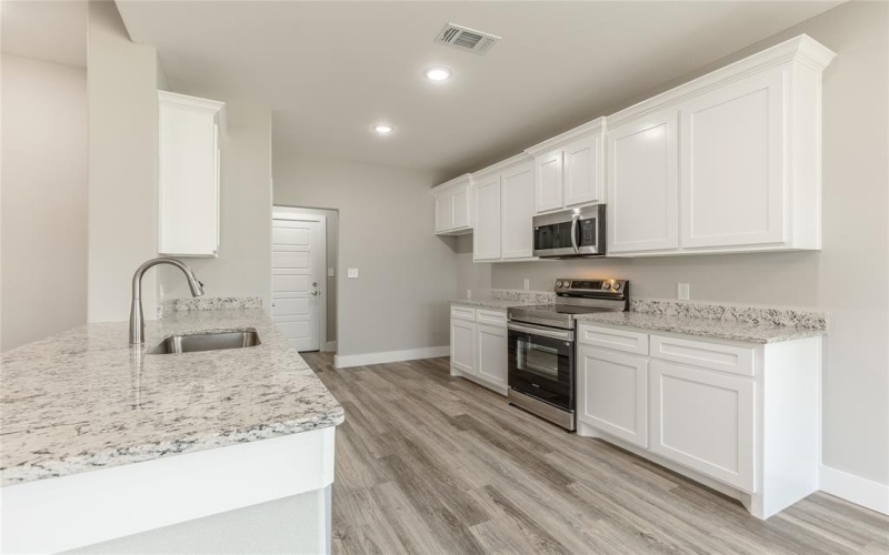 1219 S Montgomery Street, Sherman, TX 75090, 3 Habitaciones Habitaciones , ,2 BañosBaños,Residential,En Venta,1219 S Montgomery Street,0,21184755