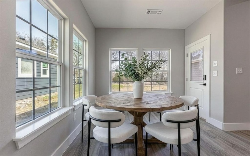 1219 S Montgomery Street, Sherman, TX 75090, 3 Habitaciones Habitaciones , ,2 BañosBaños,Residential,En Venta,1219 S Montgomery Street,0,21184755