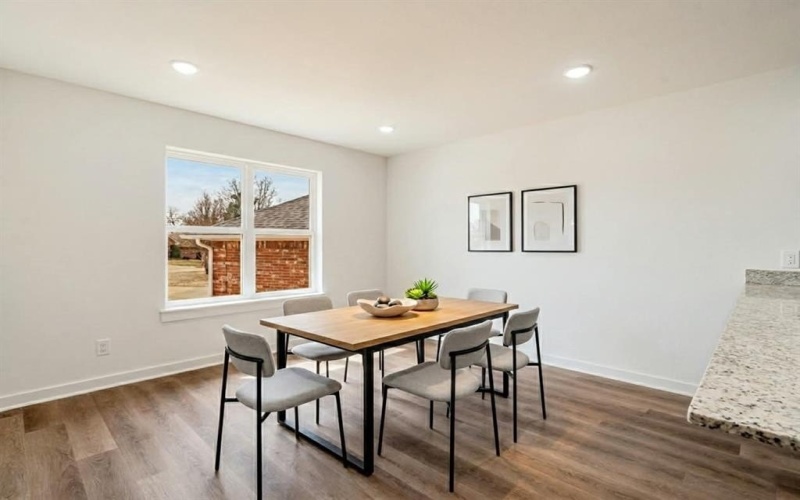 2725 Briarwood, Paris, TX 75460, 3 Bedrooms Bedrooms, ,2 BathroomsBathrooms,Residential,For Sale,2725 Briarwood,0,21185909