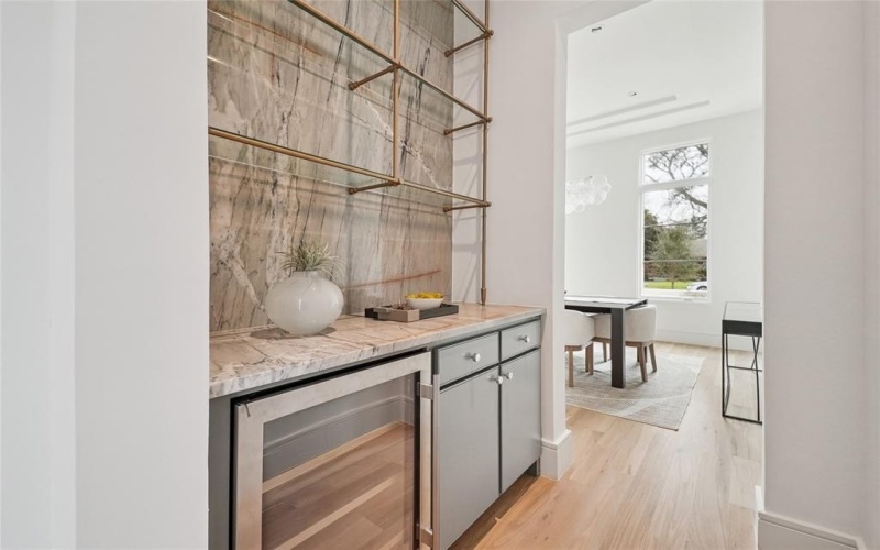 6929 Robin Road, Dallas, TX 75209, 5 Habitaciones Habitaciones , ,6 BañosBaños,Residential,En Venta,6929 Robin Road,0,21187043