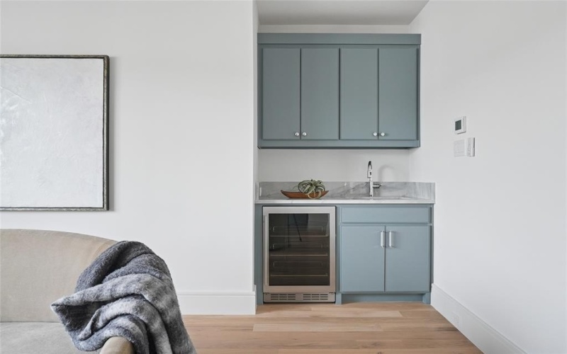 6929 Robin Road, Dallas, TX 75209, 5 Habitaciones Habitaciones , ,6 BañosBaños,Residential,En Venta,6929 Robin Road,0,21187043