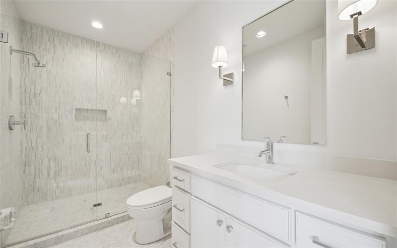 6929 Robin Road, Dallas, TX 75209, 5 Habitaciones Habitaciones , ,6 BañosBaños,Residential,En Venta,6929 Robin Road,0,21187043