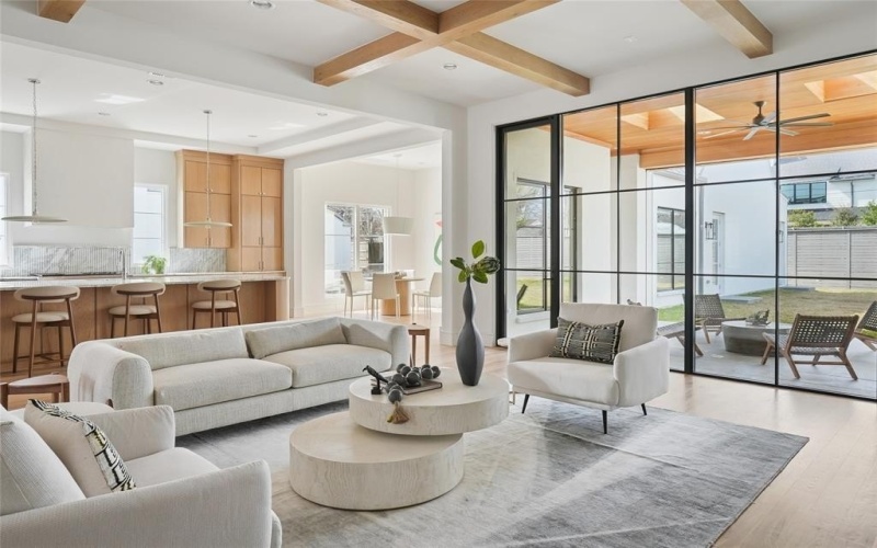 6929 Robin Road, Dallas, TX 75209, 5 Habitaciones Habitaciones , ,6 BañosBaños,Residential,En Venta,6929 Robin Road,0,21187043