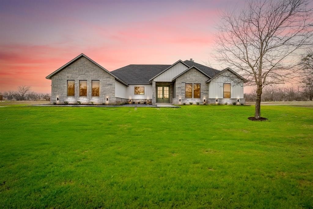 5524 Sledge Loop, Fort Worth, TX 76126, 5 Bedrooms Bedrooms, ,3 BathroomsBathrooms,Residential,For Sale,5524 Sledge Loop,0,21188775