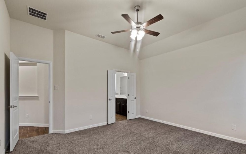 10353 SARASOTA Street, Grand Prairie, TX 76065, 4 Habitaciones Habitaciones , ,2 BañosBaños,Residential,En Venta,10353 SARASOTA Street,0,21189873