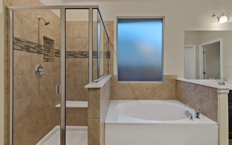 10424 SUNSET SHORE Drive, Grand Prairie, TX 76065, 4 Bedrooms Bedrooms, ,2 BathroomsBathrooms,Residential,For Sale,10424 SUNSET SHORE Drive,0,21189883