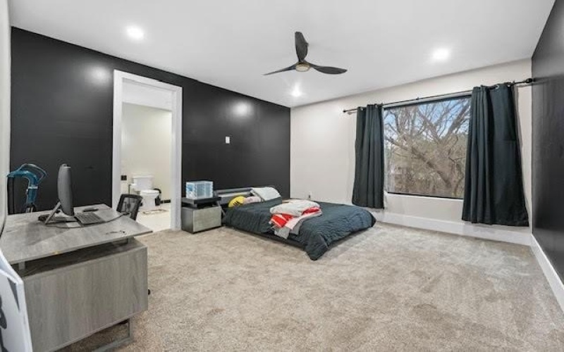 511 S Bluegrove, Lancaster, TX 75146, 9 Habitaciones Habitaciones , ,9 BañosBaños,Residential,En Venta,511 S Bluegrove,0,21191814