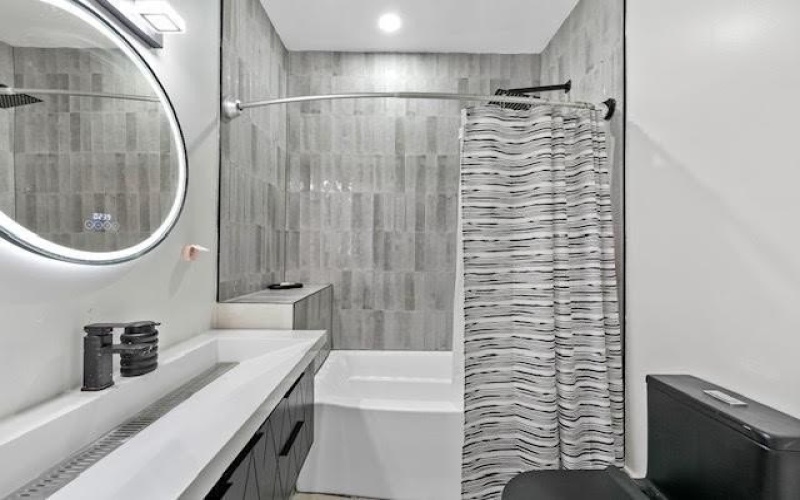 511 S Bluegrove, Lancaster, TX 75146, 9 Habitaciones Habitaciones , ,9 BañosBaños,Residential,En Venta,511 S Bluegrove,0,21191814