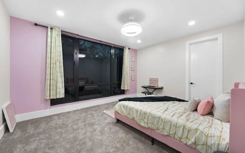 511 S Bluegrove, Lancaster, TX 75146, 9 Habitaciones Habitaciones , ,9 BañosBaños,Residential,En Venta,511 S Bluegrove,0,21191814