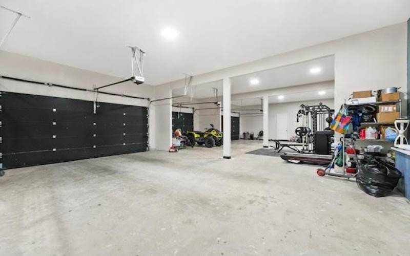 511 S Bluegrove, Lancaster, TX 75146, 9 Habitaciones Habitaciones , ,9 BañosBaños,Residential,En Venta,511 S Bluegrove,0,21191814