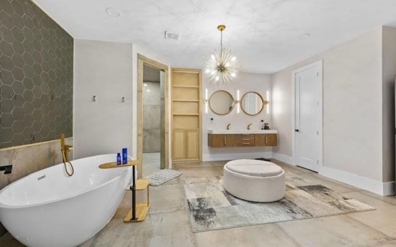 511 S Bluegrove, Lancaster, TX 75146, 9 Habitaciones Habitaciones , ,9 BañosBaños,Residential,En Venta,511 S Bluegrove,0,21191814