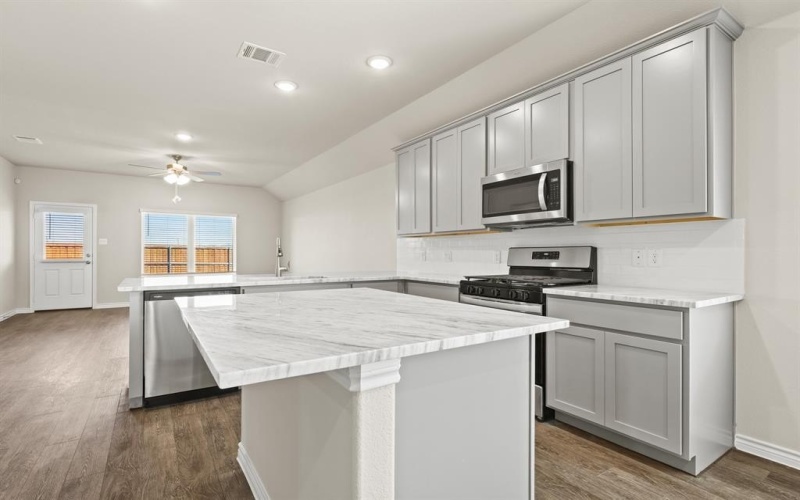 7024 Trestle Street, Fort Worth, TX 76036, 3 Bedrooms Bedrooms, ,2 BathroomsBathrooms,Residential,For Sale,7024 Trestle Street,0,21191823