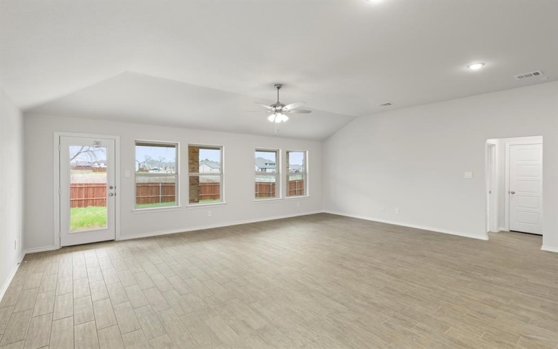 1120 Rushing Court, Aubrey, TX 76227, 3 Habitaciones Habitaciones , ,2 BañosBaños,Residential,En Venta,1120 Rushing Court,0,21191973