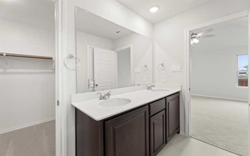 1120 Rushing Court, Aubrey, TX 76227, 3 Habitaciones Habitaciones , ,2 BañosBaños,Residential,En Venta,1120 Rushing Court,0,21191973