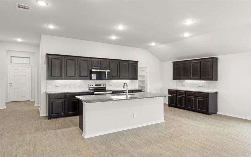 1120 Rushing Court, Aubrey, TX 76227, 3 Habitaciones Habitaciones , ,2 BañosBaños,Residential,En Venta,1120 Rushing Court,0,21191973