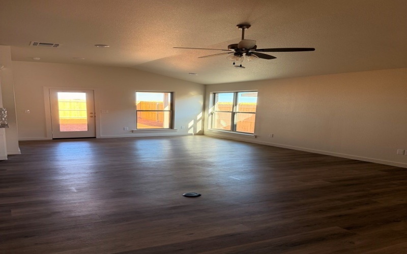 7107 E CR 99, Midland, TX 79706, 4 Habitaciones Habitaciones , ,2 BañosBaños,Residential,En Venta,7107 E CR 99,0,50087792