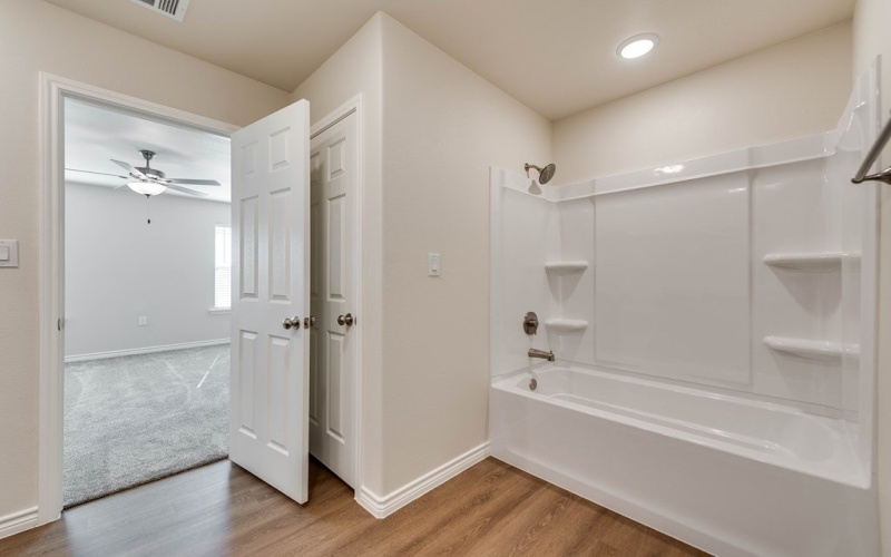 1344 Bajada St, Midland, TX 79705, 3 Habitaciones Habitaciones , ,2 BañosBaños,Residential,En Venta,1344 Bajada St,0,50090932