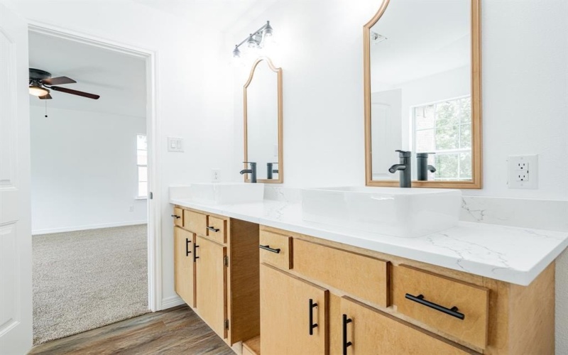 107 Chappell Street, Terrell, TX 75160, 3 Bedrooms Bedrooms, ,2 BathroomsBathrooms,Residential,For Sale,107 Chappell Street,20691319