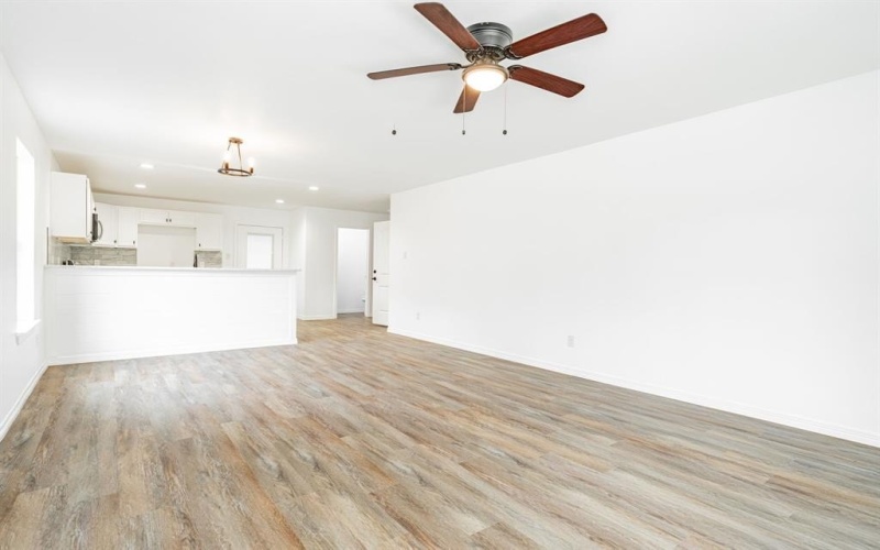 107 Chappell Street, Terrell, TX 75160, 3 Bedrooms Bedrooms, ,2 BathroomsBathrooms,Residential,For Sale,107 Chappell Street,20691319