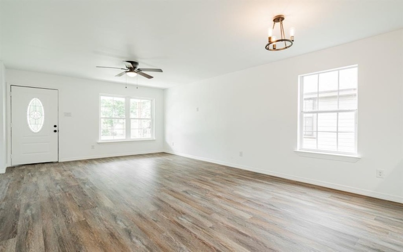 107 Chappell Street, Terrell, TX 75160, 3 Bedrooms Bedrooms, ,2 BathroomsBathrooms,Residential,For Sale,107 Chappell Street,20691319