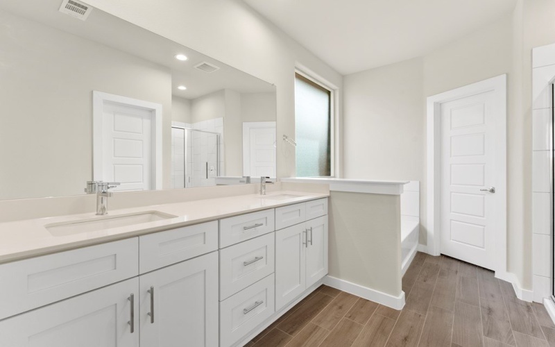 2101 Fortune Drive, Midland, TX 79707, 4 Habitaciones Habitaciones , ,2 BañosBaños,Residential,En Venta,2101 Fortune Drive,0,50091003