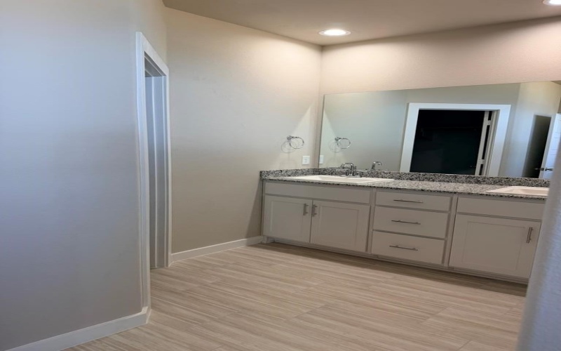 614 Victory Parkway, Midland, TX 79706, 4 Habitaciones Habitaciones , ,2 BañosBaños,Residential,En Venta,614 Victory Parkway,0,50091144