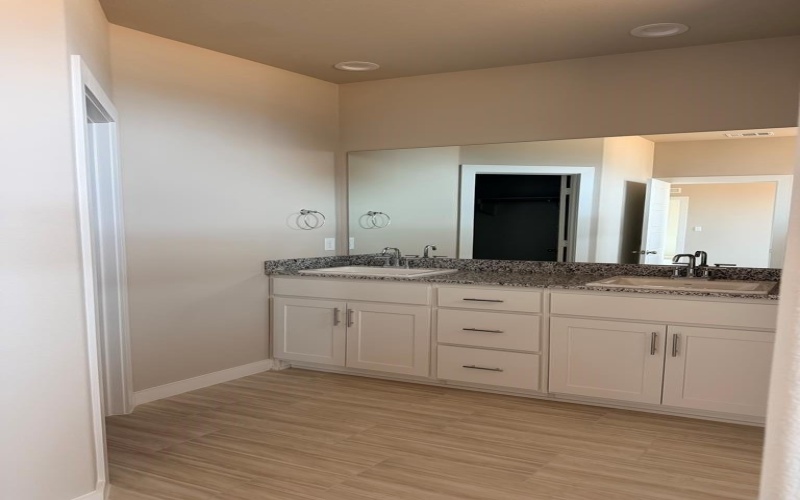 614 Victory Parkway, Midland, TX 79706, 4 Habitaciones Habitaciones , ,2 BañosBaños,Residential,En Venta,614 Victory Parkway,0,50091144