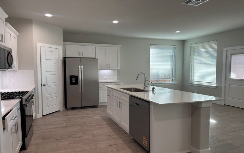 1914 Fortune Drive, Midland, TX 79707, 3 Bedrooms Bedrooms, ,2 BathroomsBathrooms,Residential,For Sale,1914 Fortune Drive,0,50091157