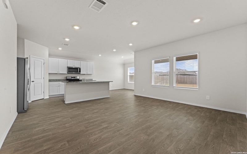 1050 Argonne Forest, Seguin, TX 78155, 3 Habitaciones Habitaciones , ,2 BañosBaños,Residential,En Venta,1050 Argonne Forest,0,1944291