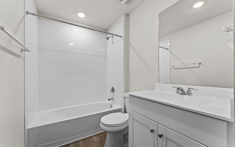 1050 Argonne Forest, Seguin, TX 78155, 3 Habitaciones Habitaciones , ,2 BañosBaños,Residential,En Venta,1050 Argonne Forest,0,1944291