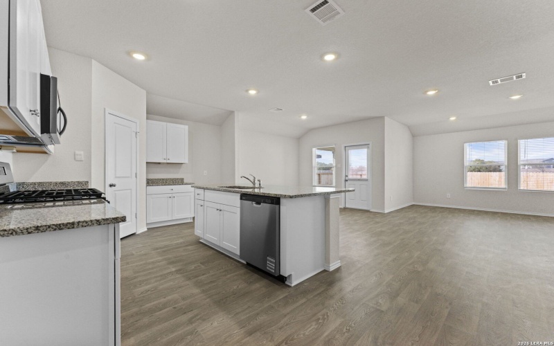 1101 Argonne Forest, Seguin, TX 78155, 4 Habitaciones Habitaciones , ,2 BañosBaños,Residential,En Venta,1101 Argonne Forest,0,1944305