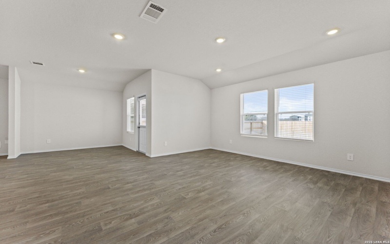 1101 Argonne Forest, Seguin, TX 78155, 4 Habitaciones Habitaciones , ,2 BañosBaños,Residential,En Venta,1101 Argonne Forest,0,1944305