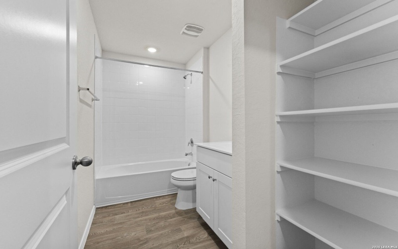 1101 Argonne Forest, Seguin, TX 78155, 4 Habitaciones Habitaciones , ,2 BañosBaños,Residential,En Venta,1101 Argonne Forest,0,1944305