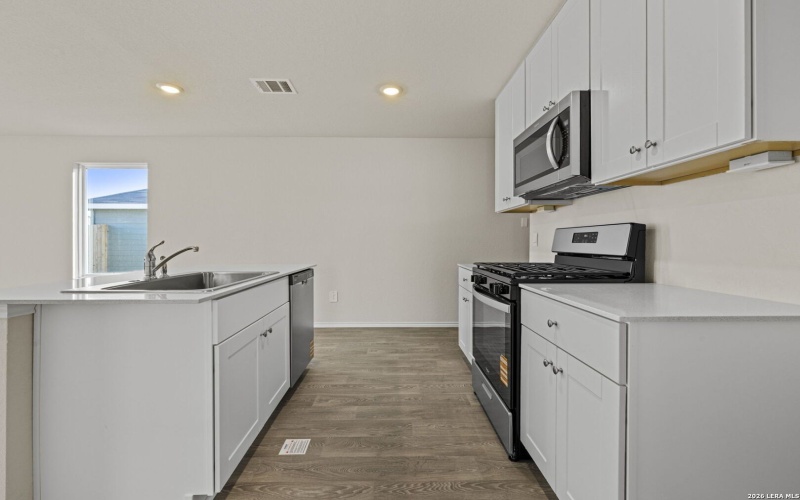 1009 Seedling, Seguin, TX 78155, 3 Habitaciones Habitaciones , ,2 BañosBaños,Residential,En Venta,1009 Seedling,0,1944407