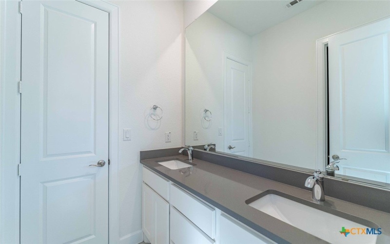 15200 Dorothy Drive, Lakeway, TX 78734, 4 Bedrooms Bedrooms, ,3 BathroomsBathrooms,Residential,For Sale,15200 Dorothy Drive,0,605441