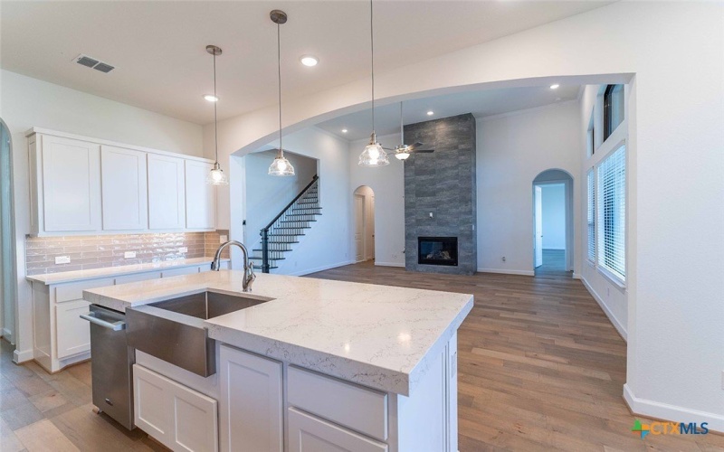 15200 Dorothy Drive, Lakeway, TX 78734, 4 Bedrooms Bedrooms, ,3 BathroomsBathrooms,Residential,For Sale,15200 Dorothy Drive,0,605441